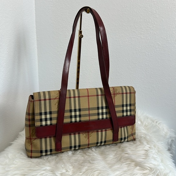 💯 Authentic BURBERRY Haymarket Check Shoulder Flap Bag🍀 - Picture 5 of 17
